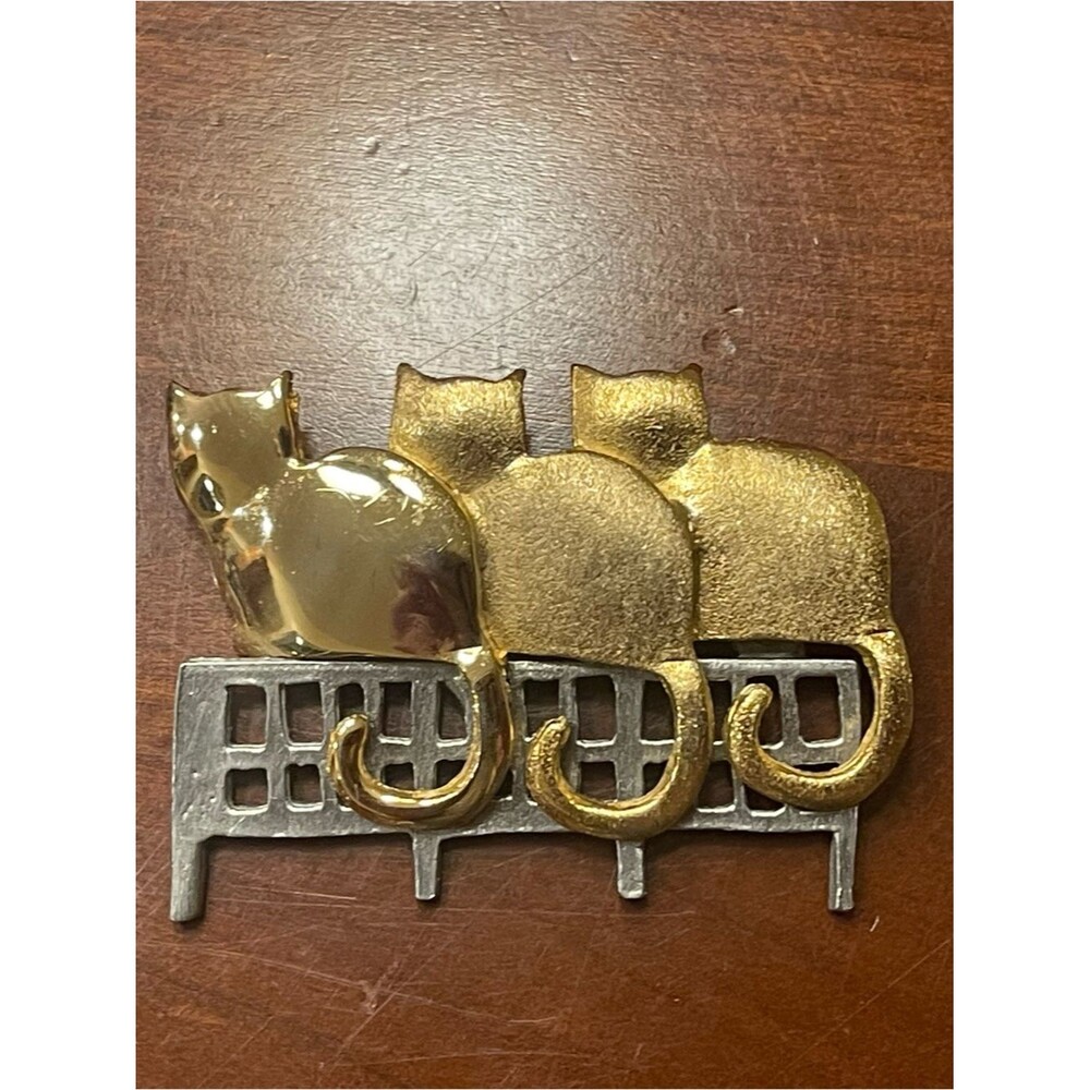 Vintage UltraCraft 80’s Brooch: 3 Cats on a Fence